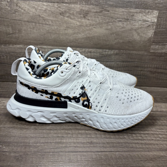 Nike Shoes - Nike React Infinity Flyknit White Gray Womens US Size 8 DJ5932-001 Running Shoes